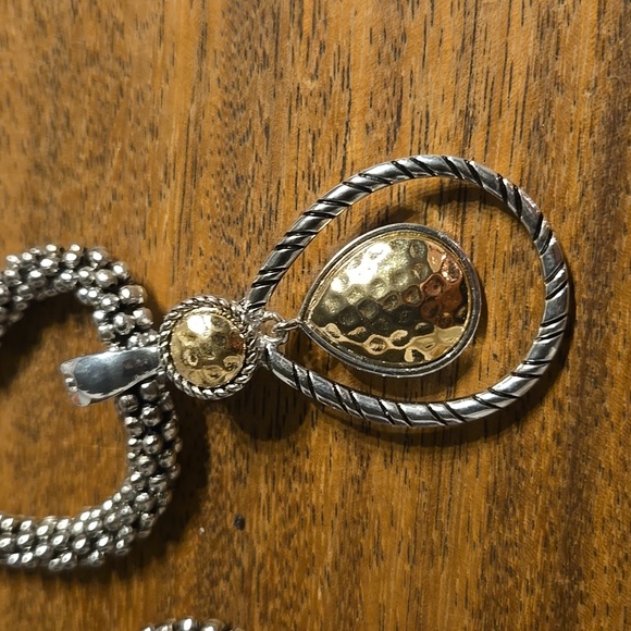 Necklace - Picture 2 of 3